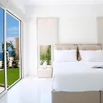 Villa Omicron & White Vasiliki