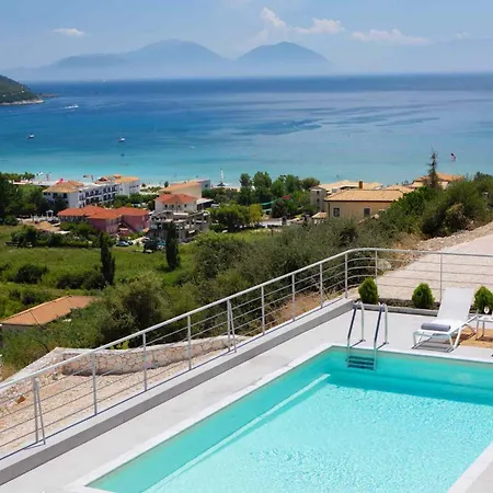 Omicron & White - Offwhite Villa Vasiliki